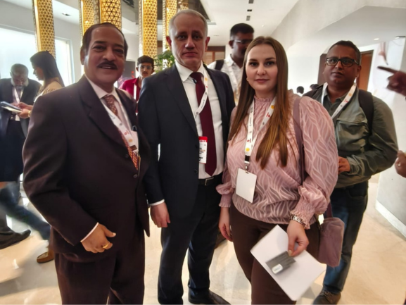 Mr Dipak Patil, Director – Harshdip Global Exim Pvt. Ltd., Baramati Pune, business meeting with foreign traders